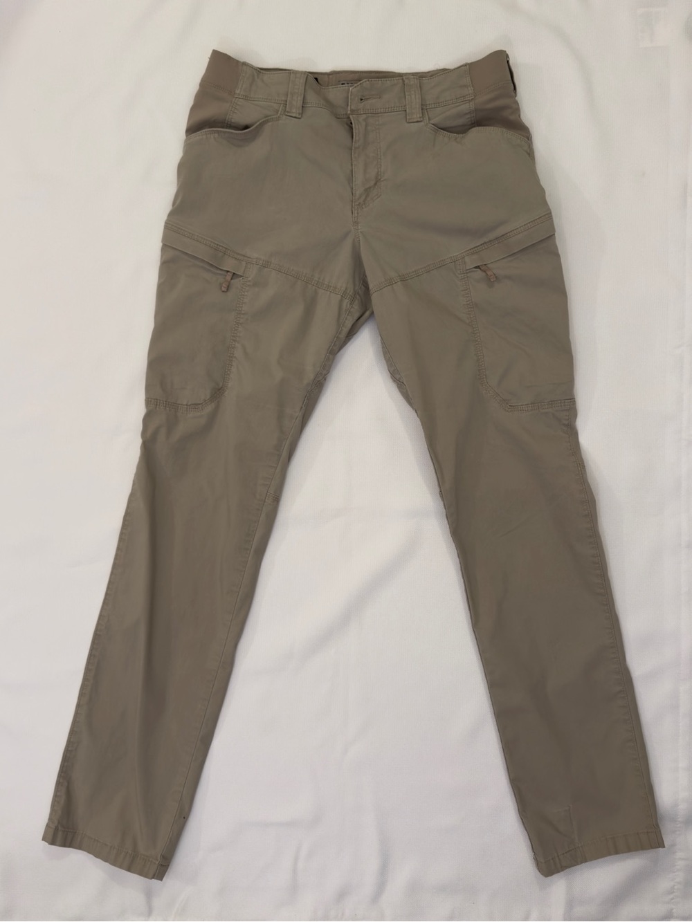 5.11 Tactical Women’s Spire Pant. Size: 10 Long Color:TDU Khaki style: 64459-055